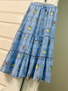 Sz M, Blue Lemon Maxi Skirt